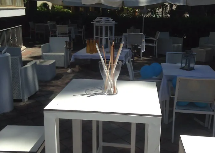 Arianna Ξενοδοχείο 2*