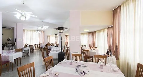 Arianna ピナレッラ