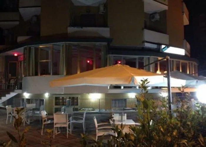 Hotell Arianna Pinarella